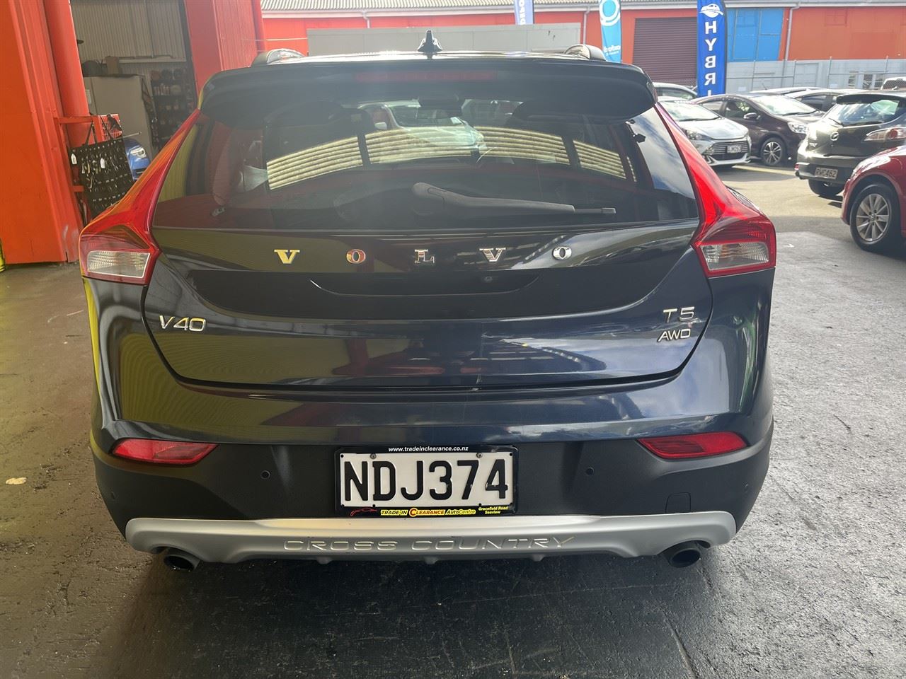 Vehicle image 5