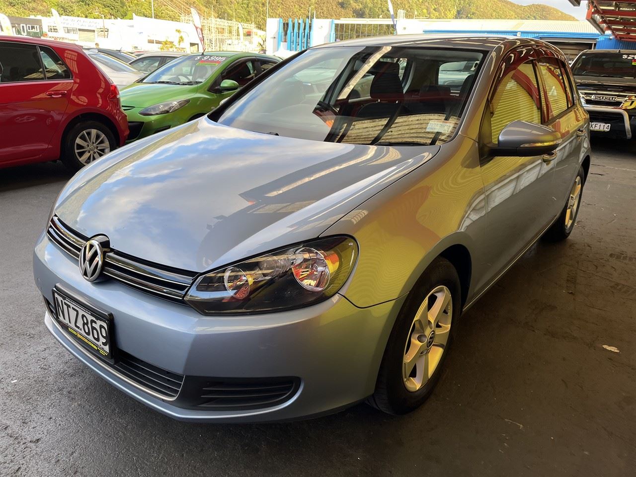 Vehicle image 3