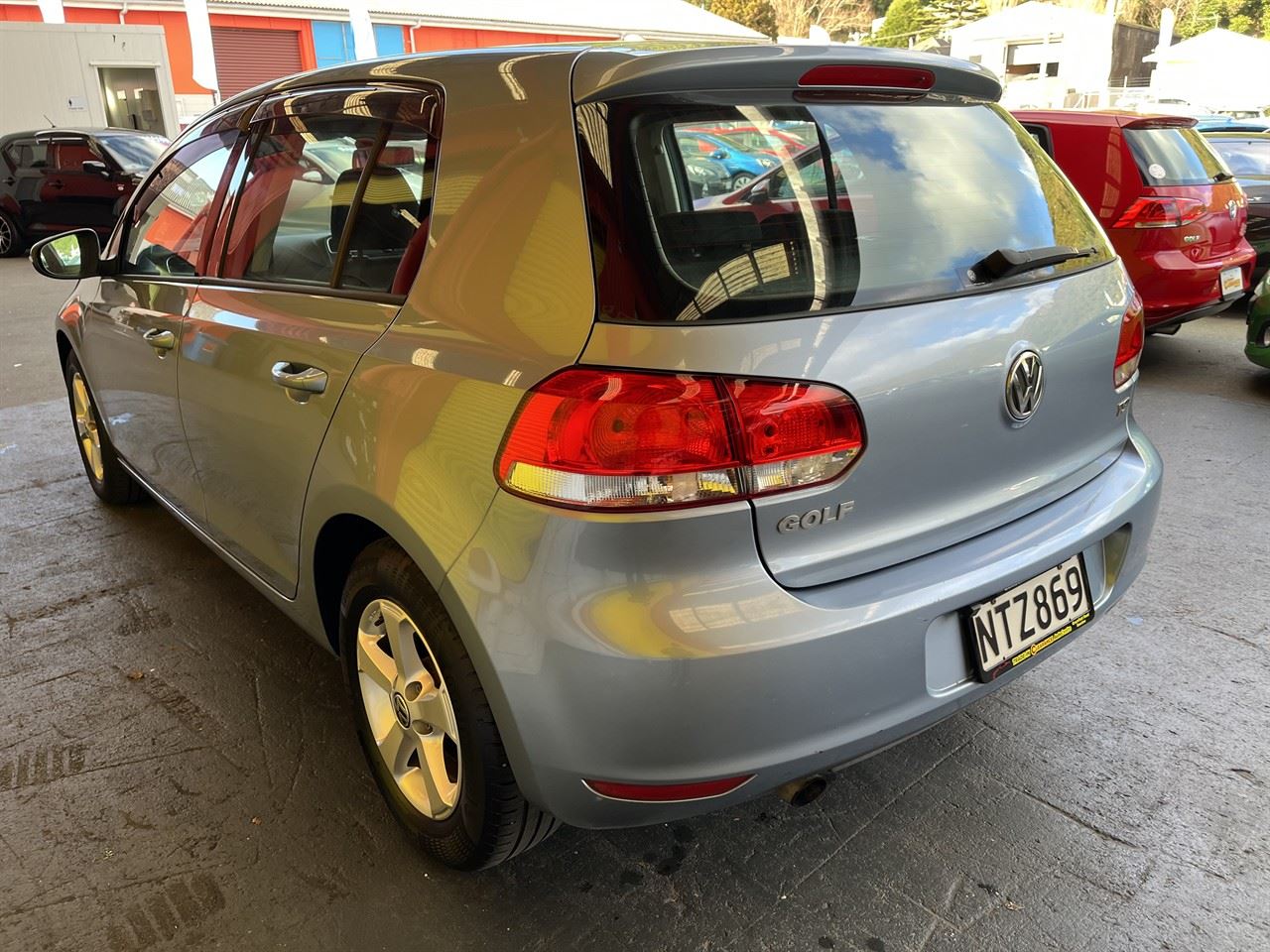 Vehicle image 4