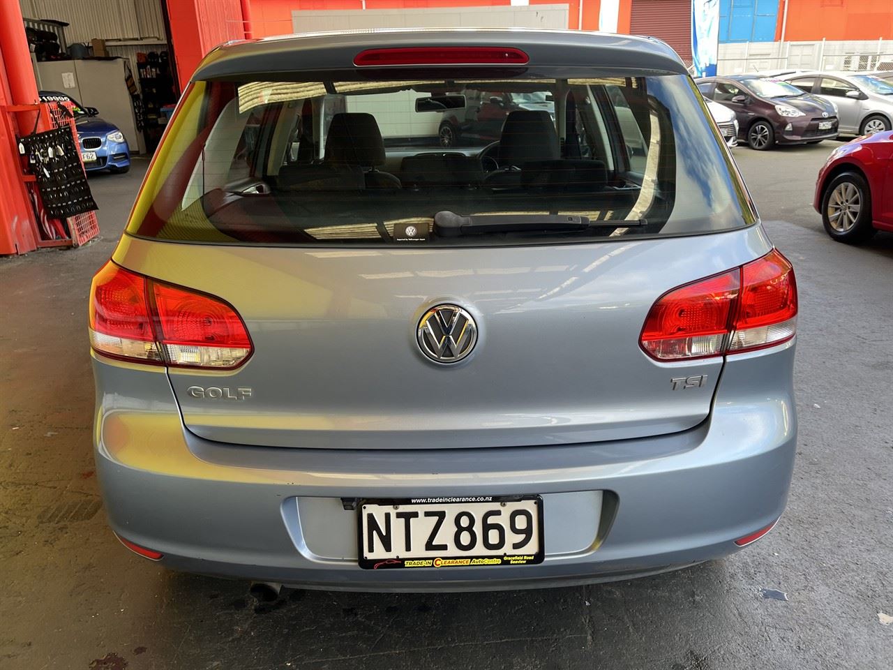 Vehicle image 5
