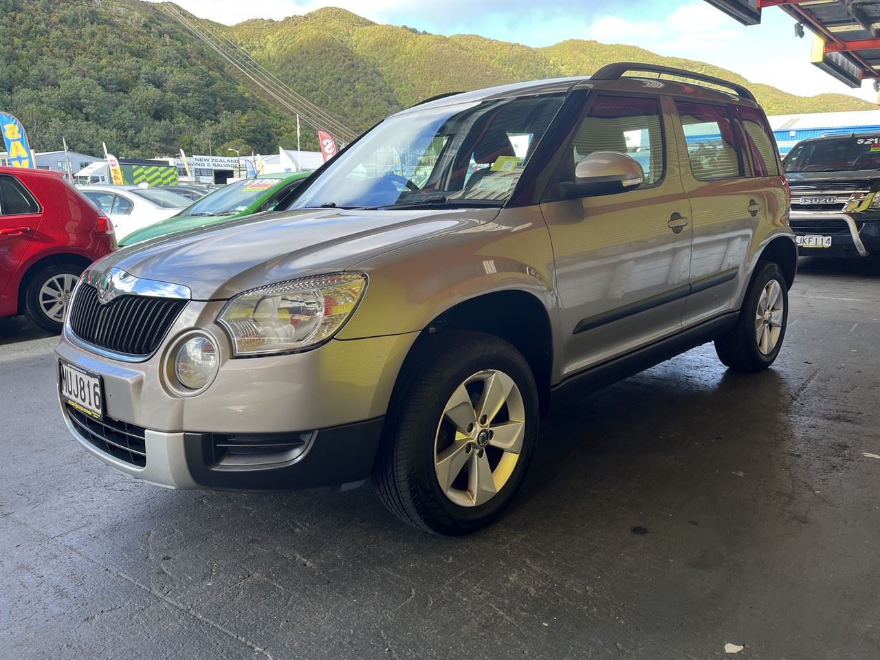 Vehicle image 3