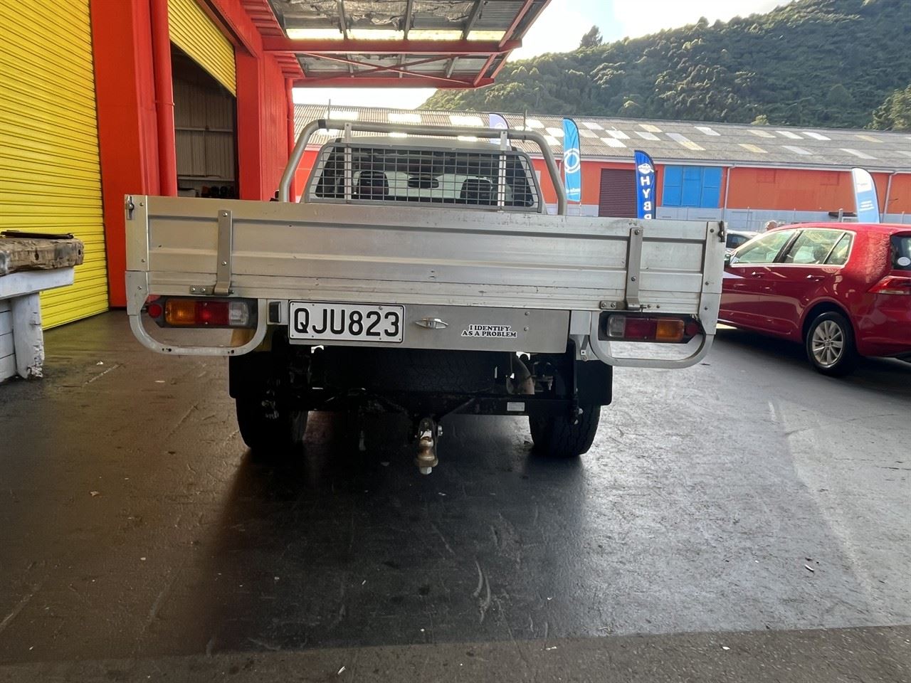 Vehicle image 5