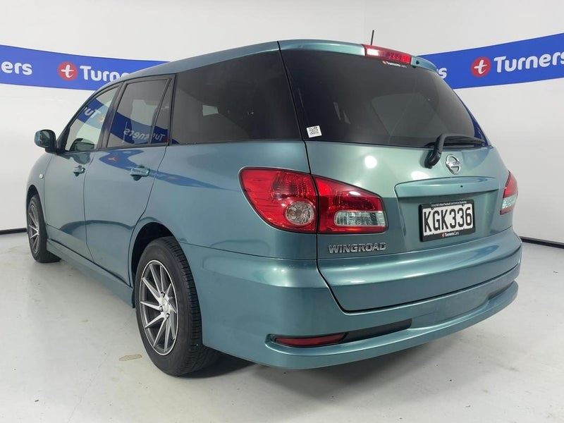 Vehicle image 5