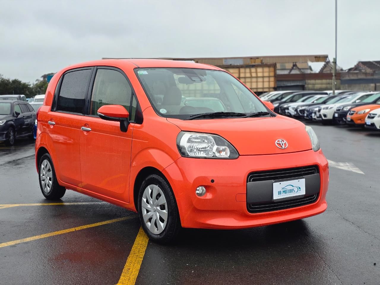 Vehicle image 3