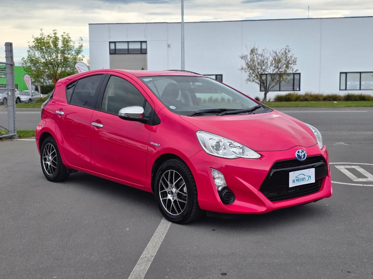 Vehicle image 3