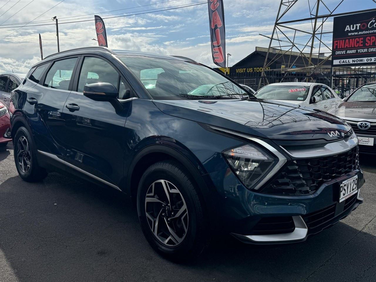 Vehicle image 5