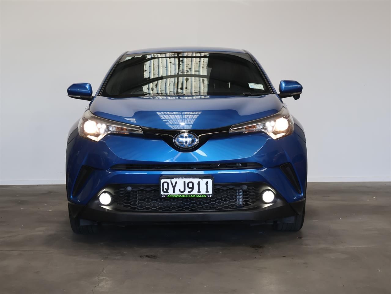 Vehicle image 2