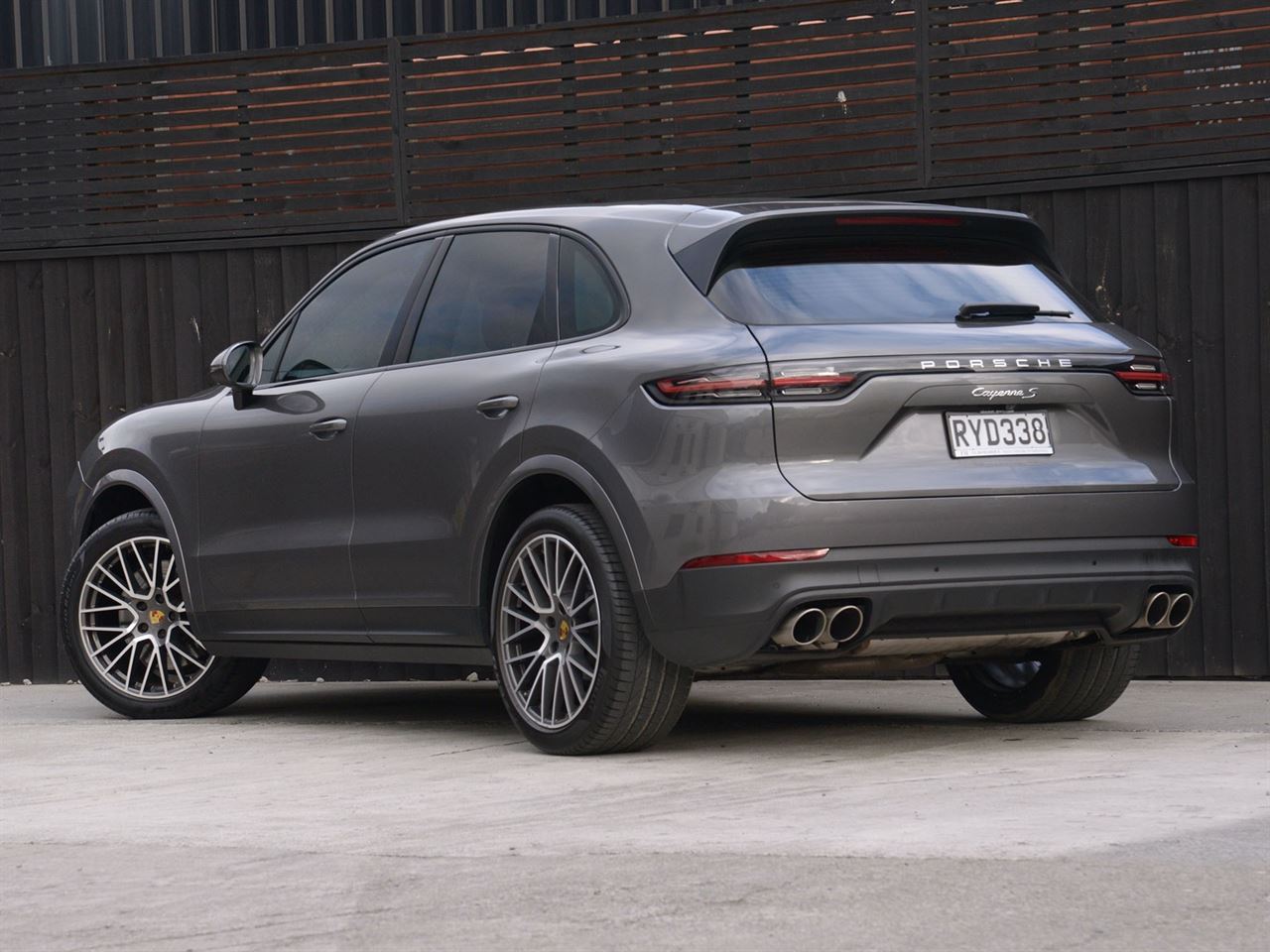 Vehicle image 4