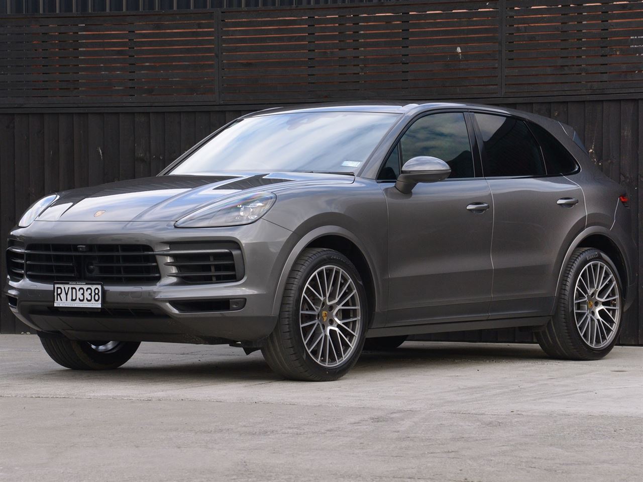 Vehicle image 5