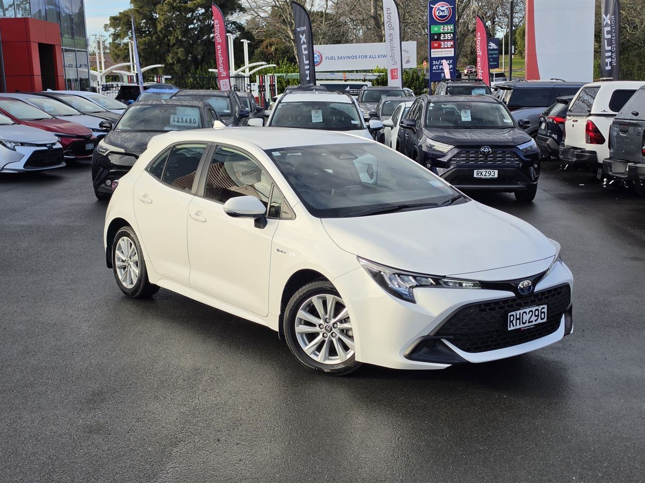Vehicle image 3
