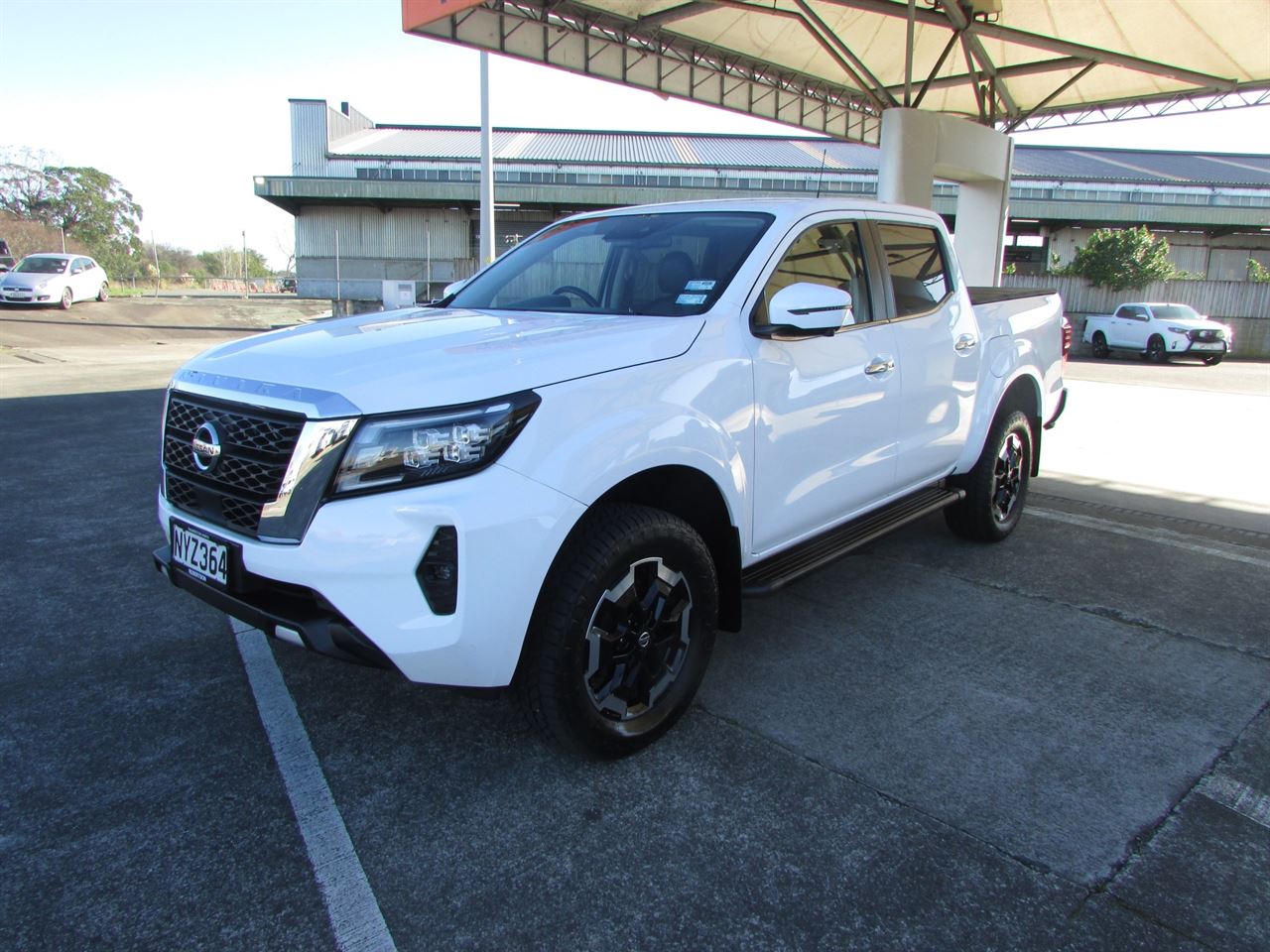 Vehicle image 4