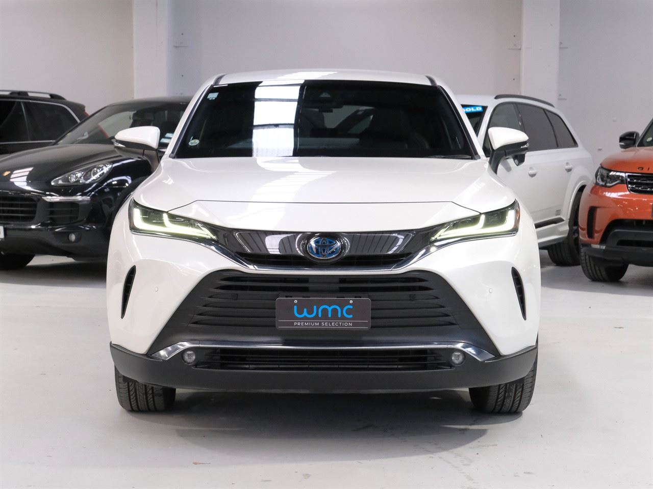 Vehicle image 3