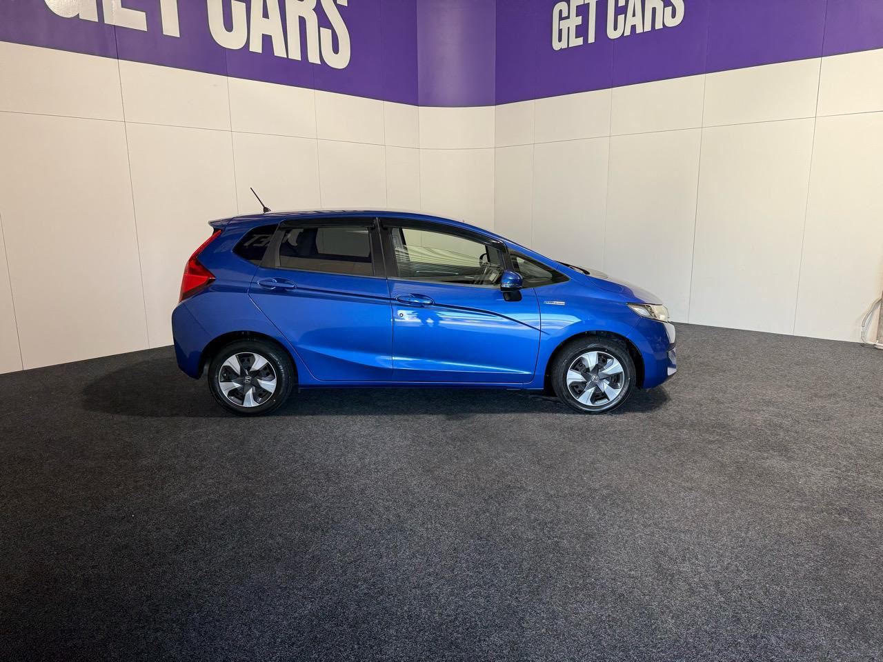 Vehicle image 3