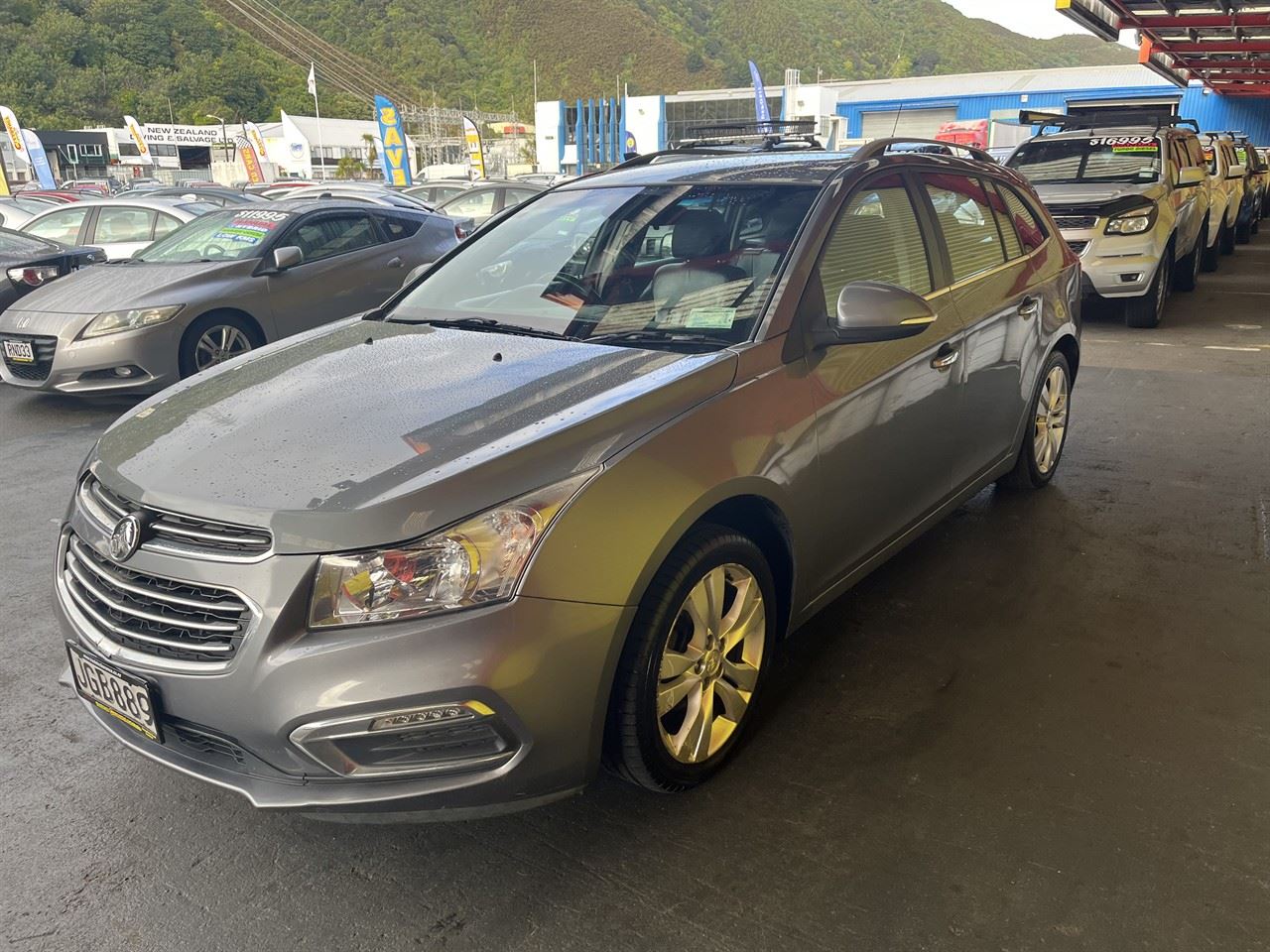 Vehicle image 3