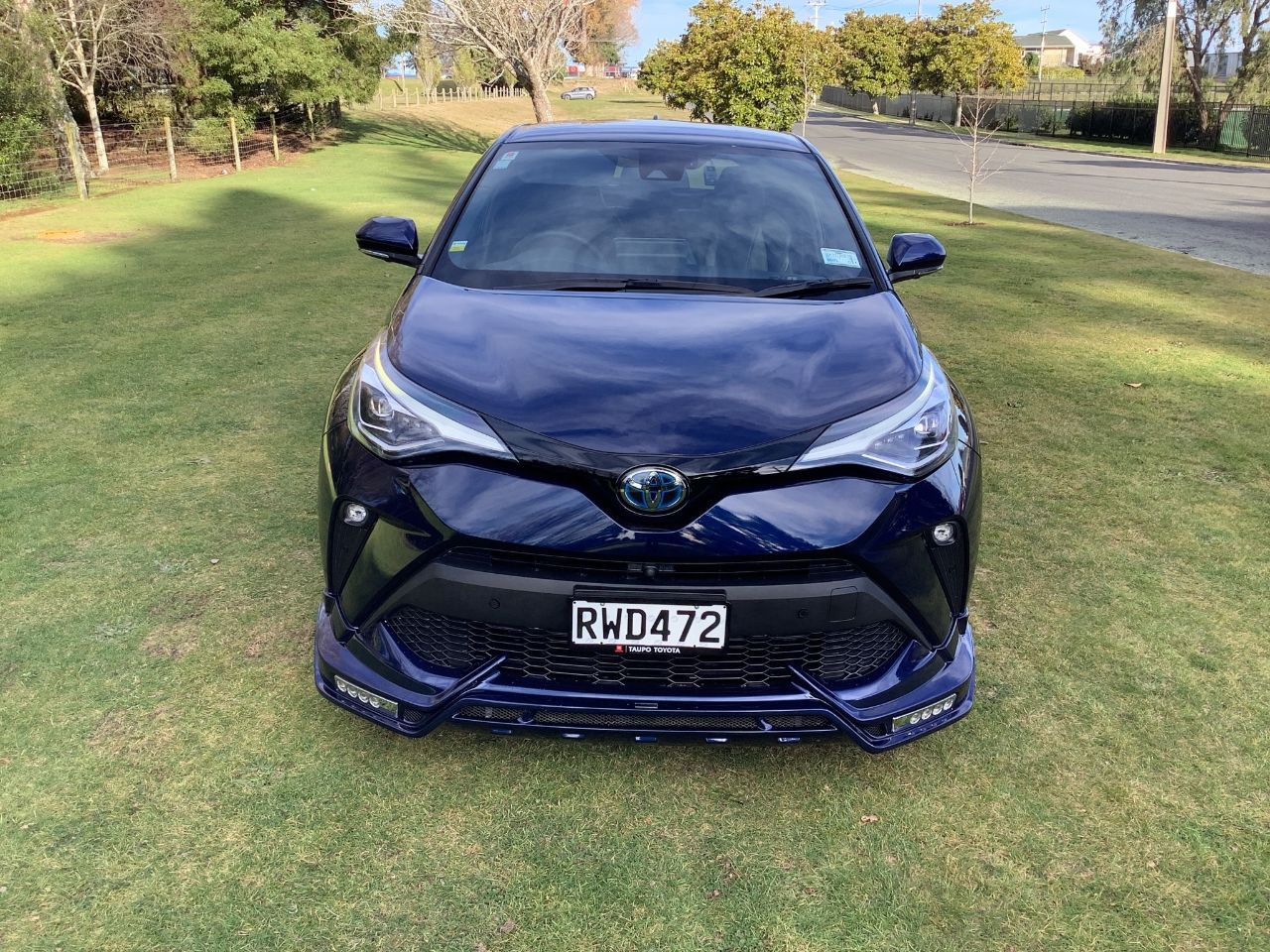 Vehicle image 3
