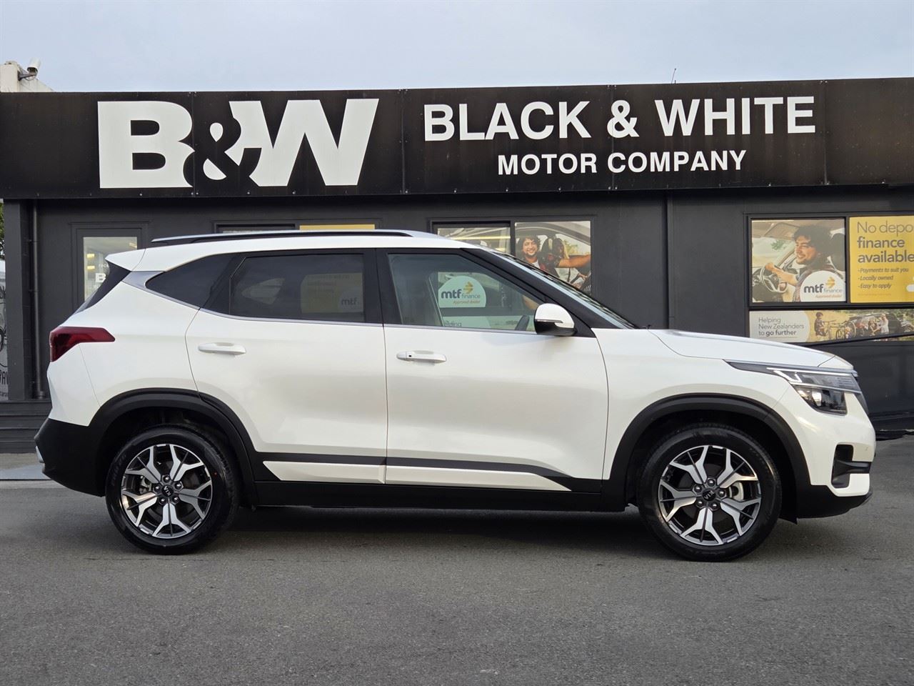 Vehicle image 2