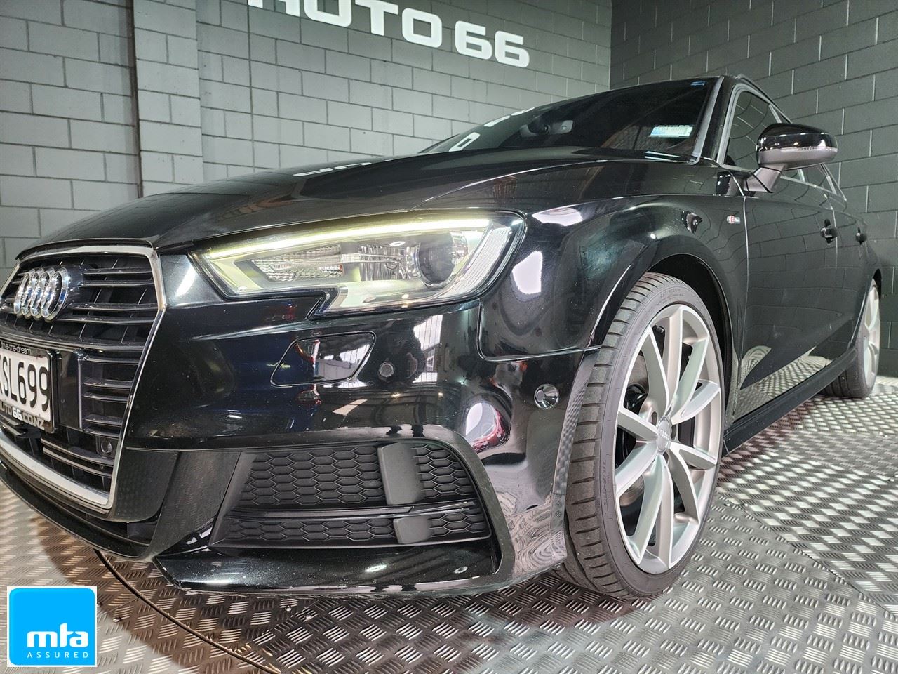 Vehicle image 3