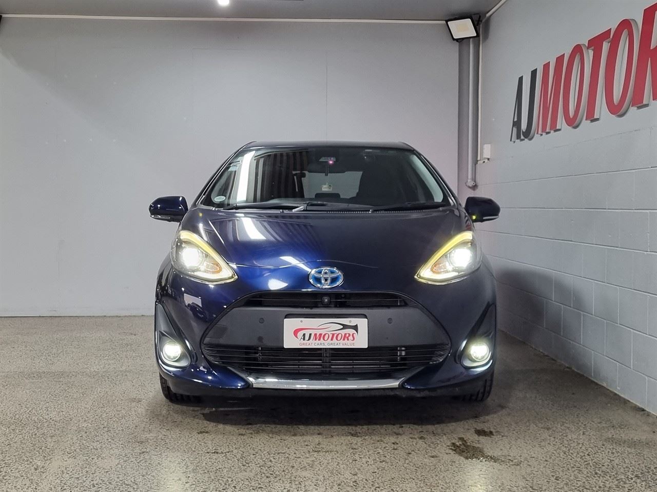 Vehicle image 2