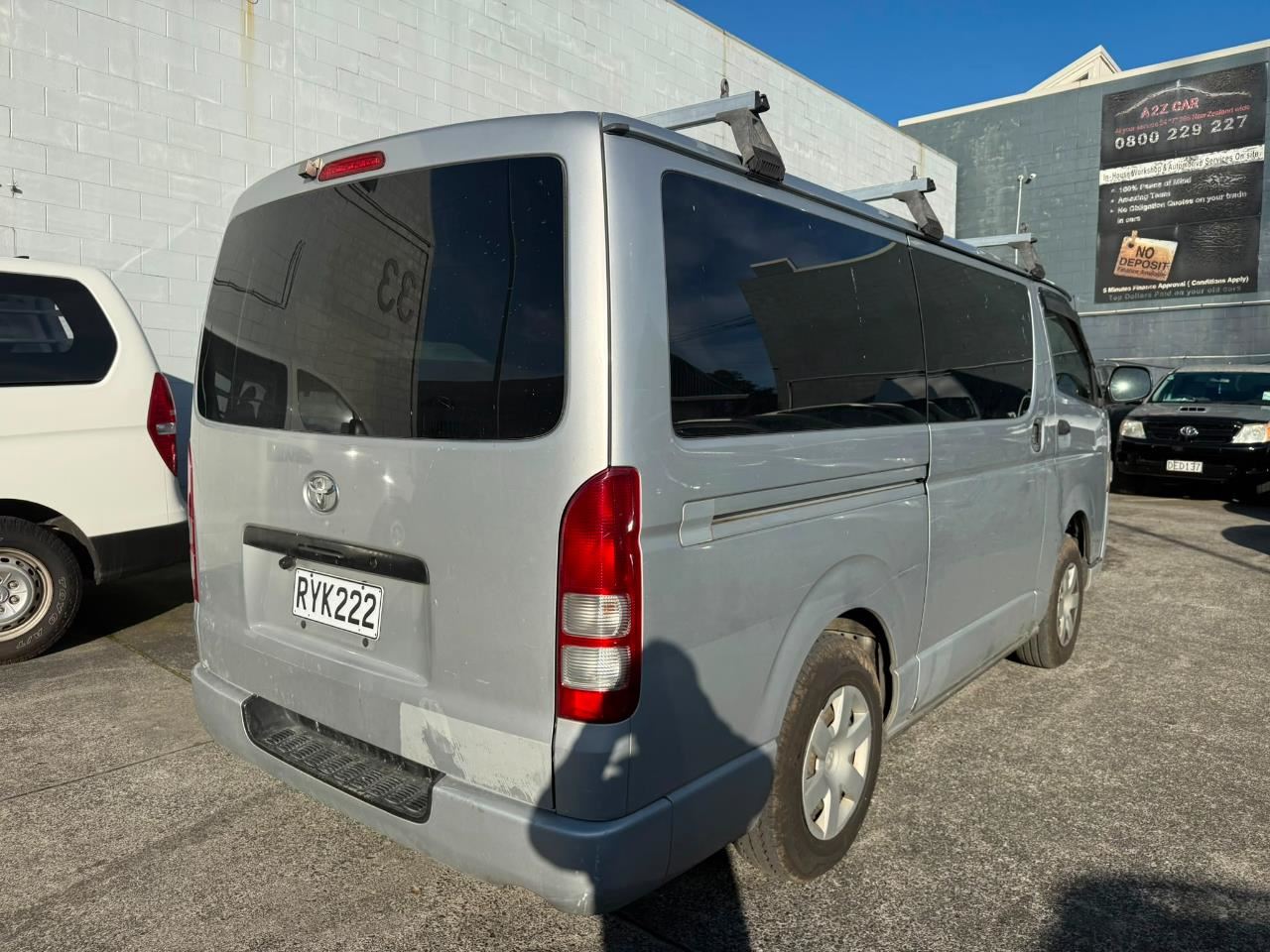 Vehicle image 5