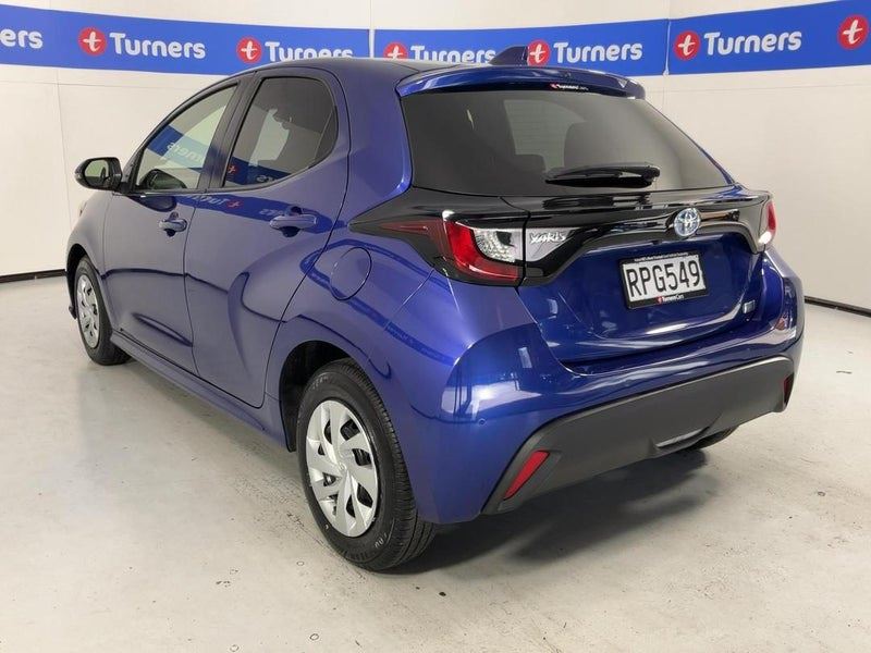 Vehicle image 5