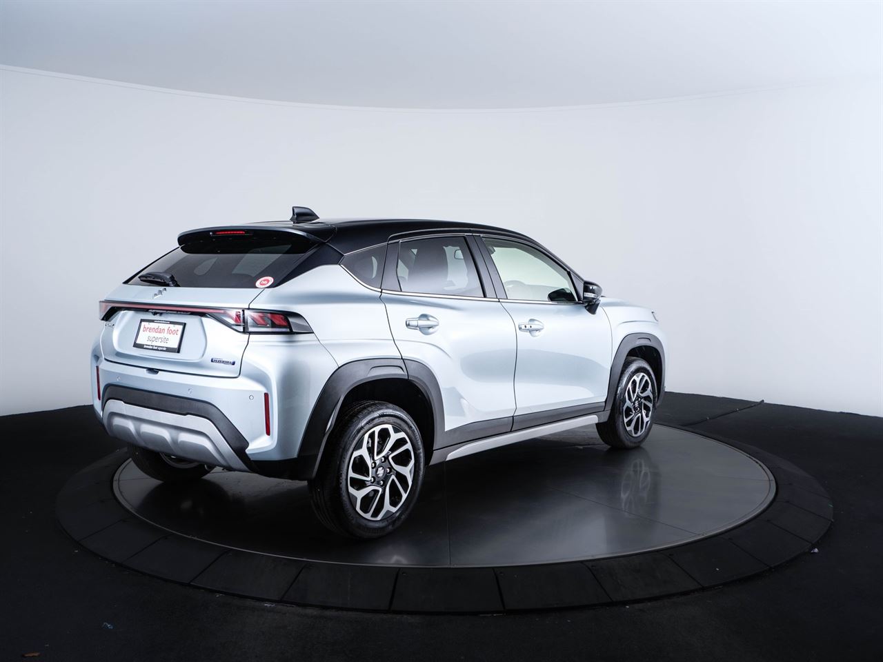 Vehicle image 3
