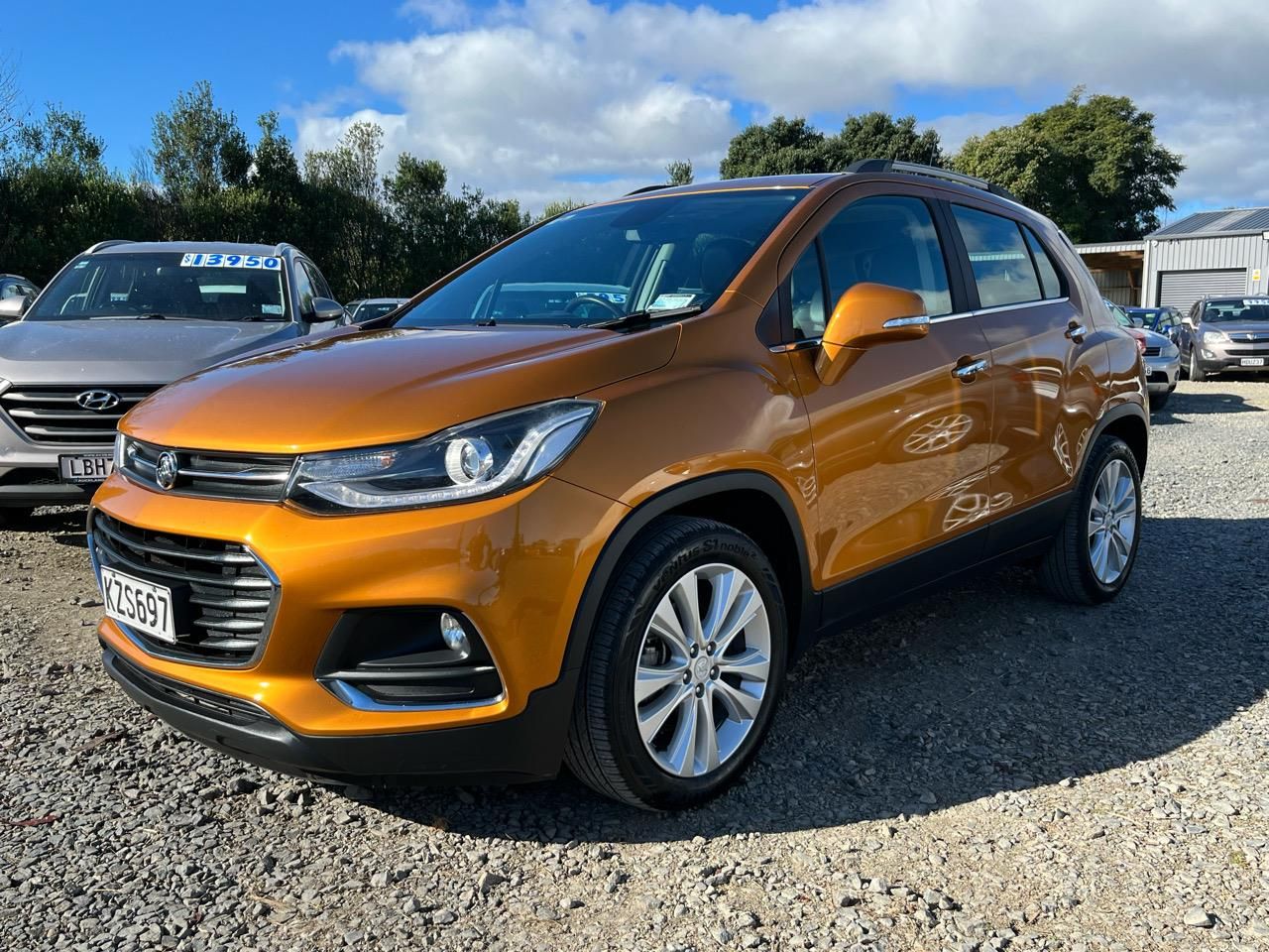 Vehicle image 3