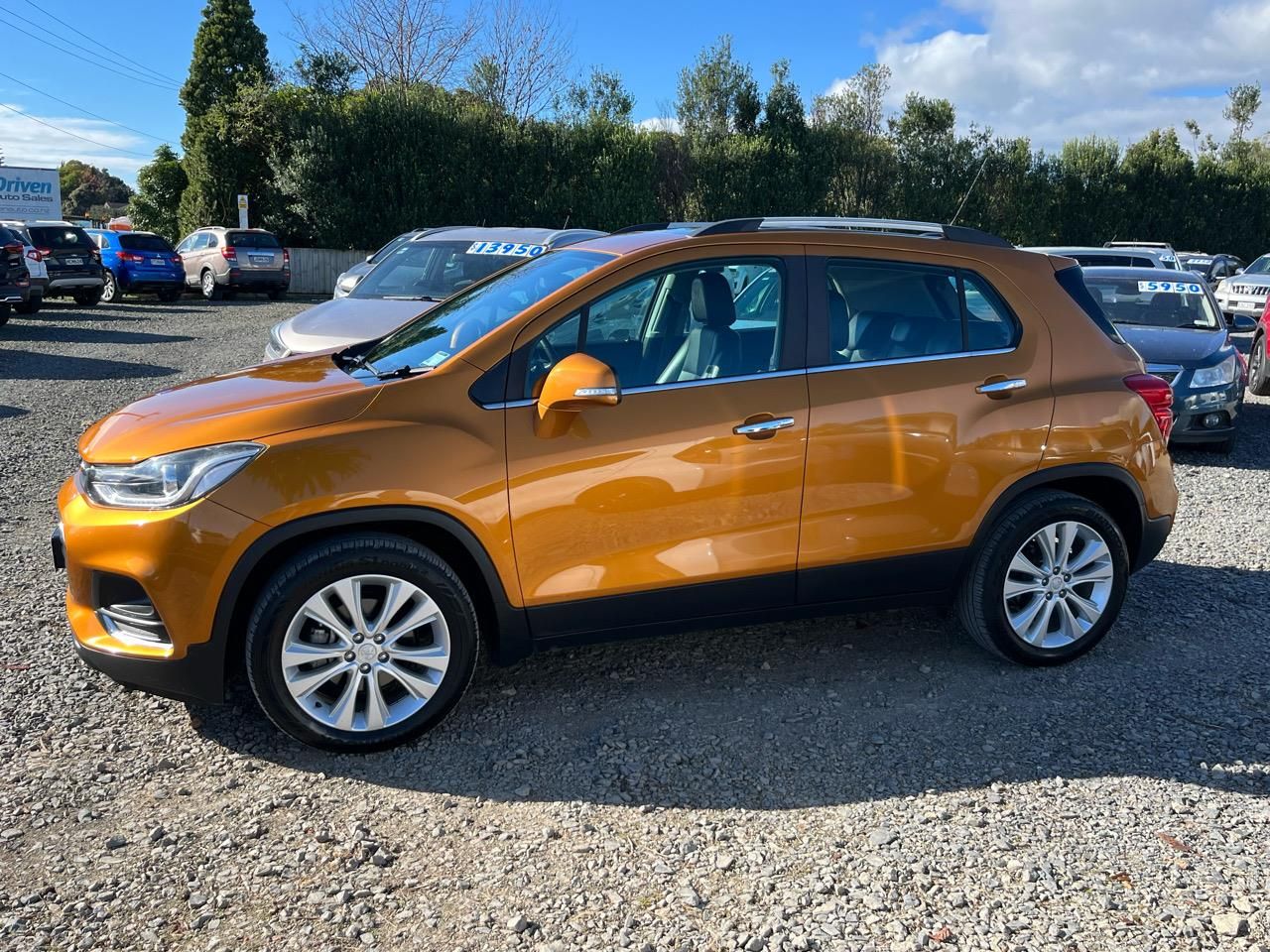 Vehicle image 5