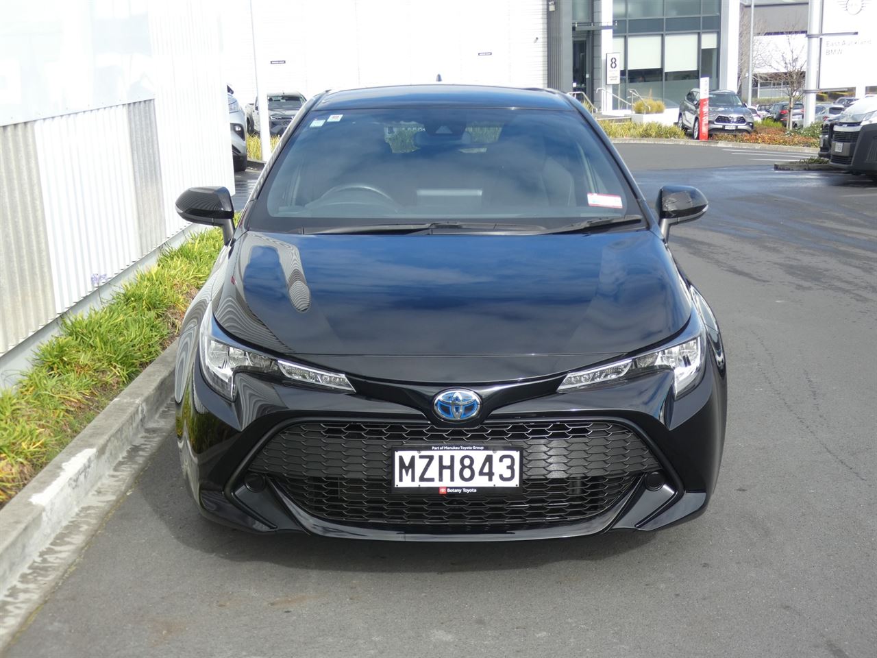 Vehicle image 3