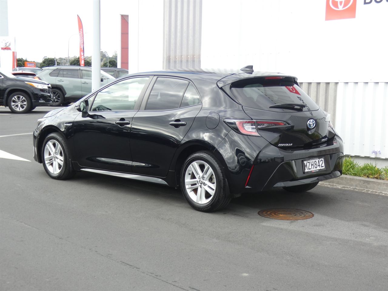 Vehicle image 5