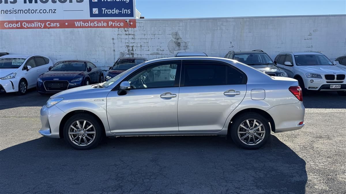 Vehicle image 4
