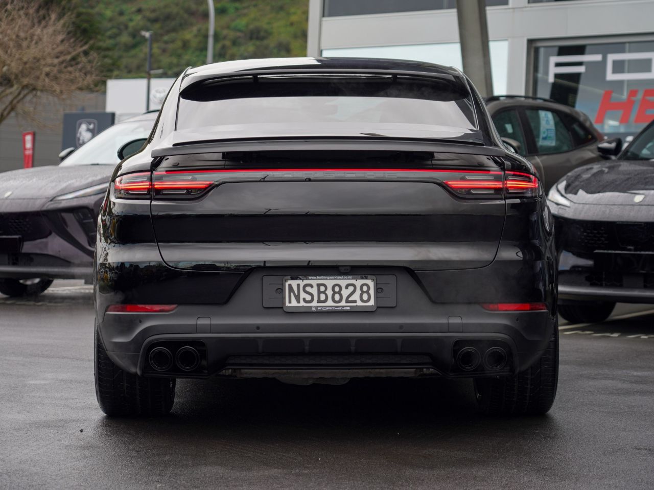 Vehicle image 5