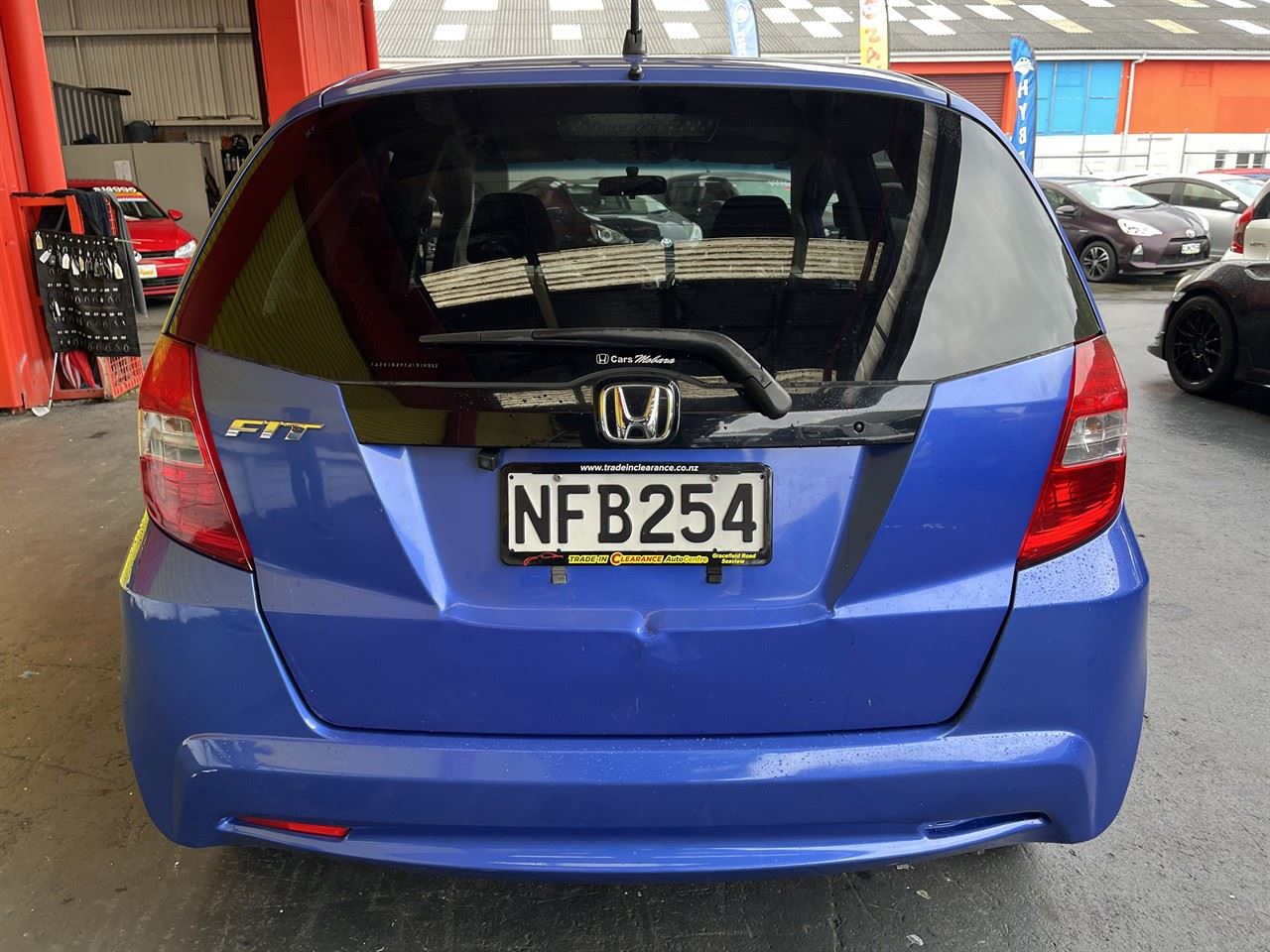 Vehicle image 5