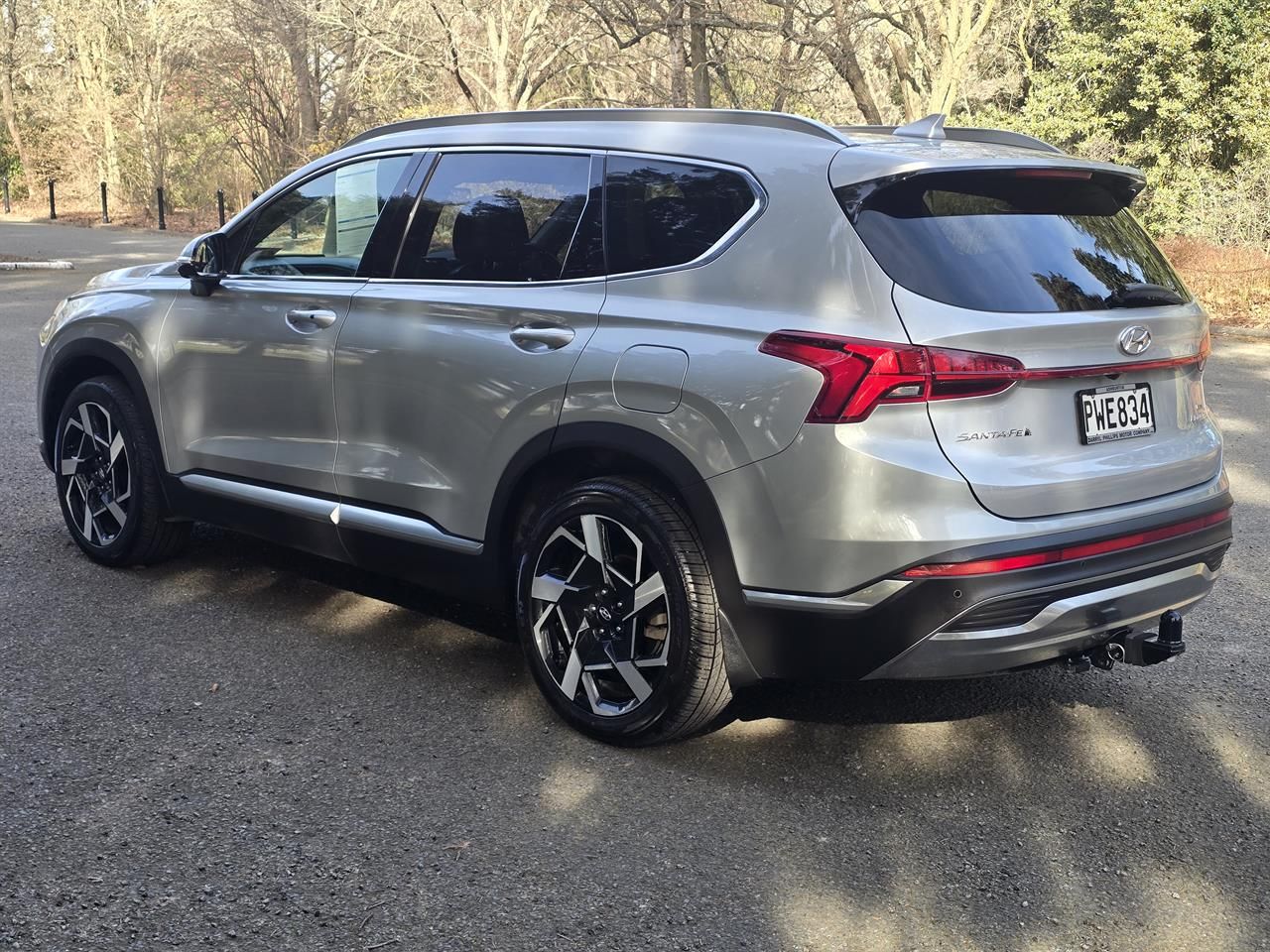 Vehicle image 4