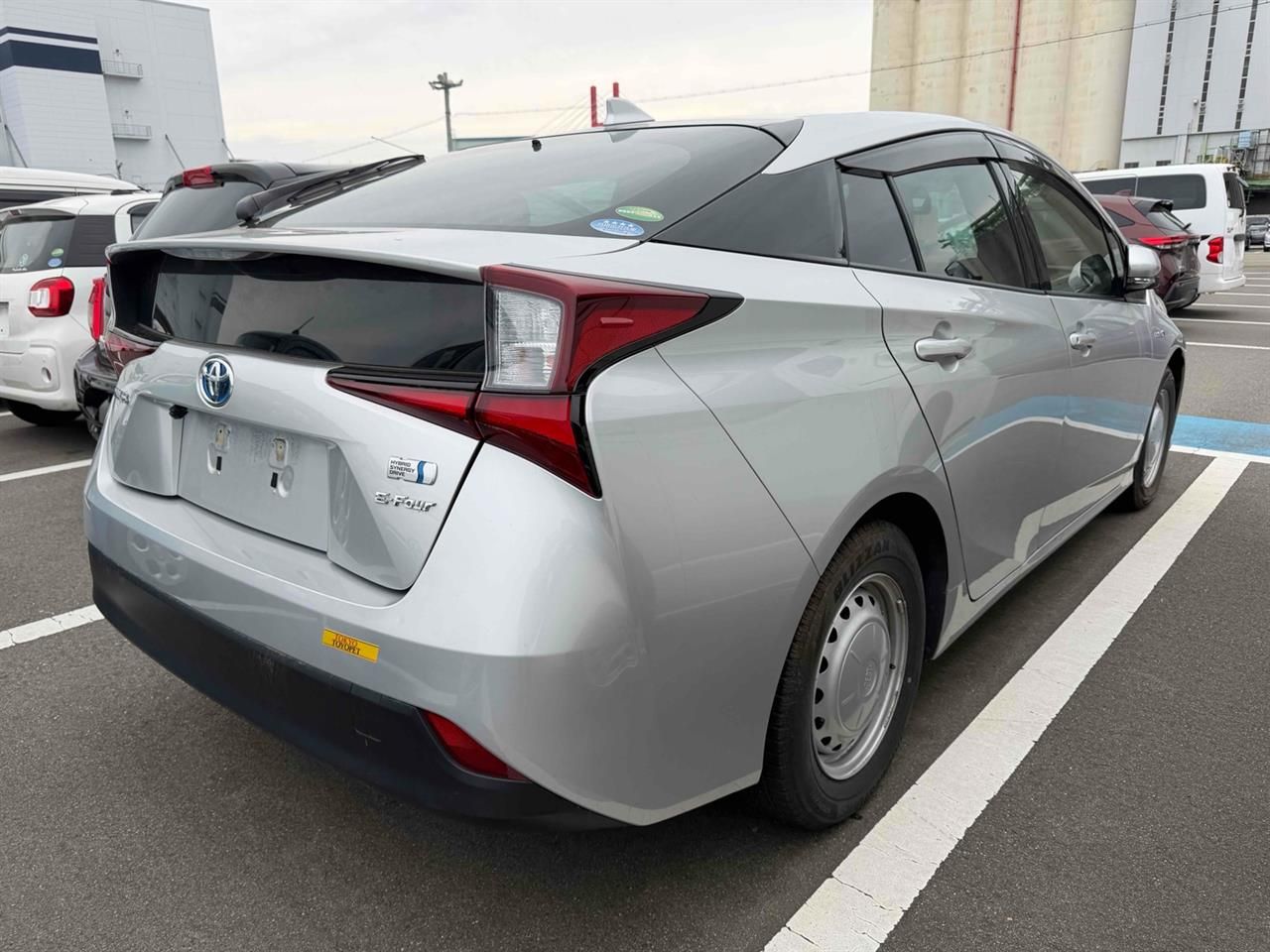 Vehicle image 2