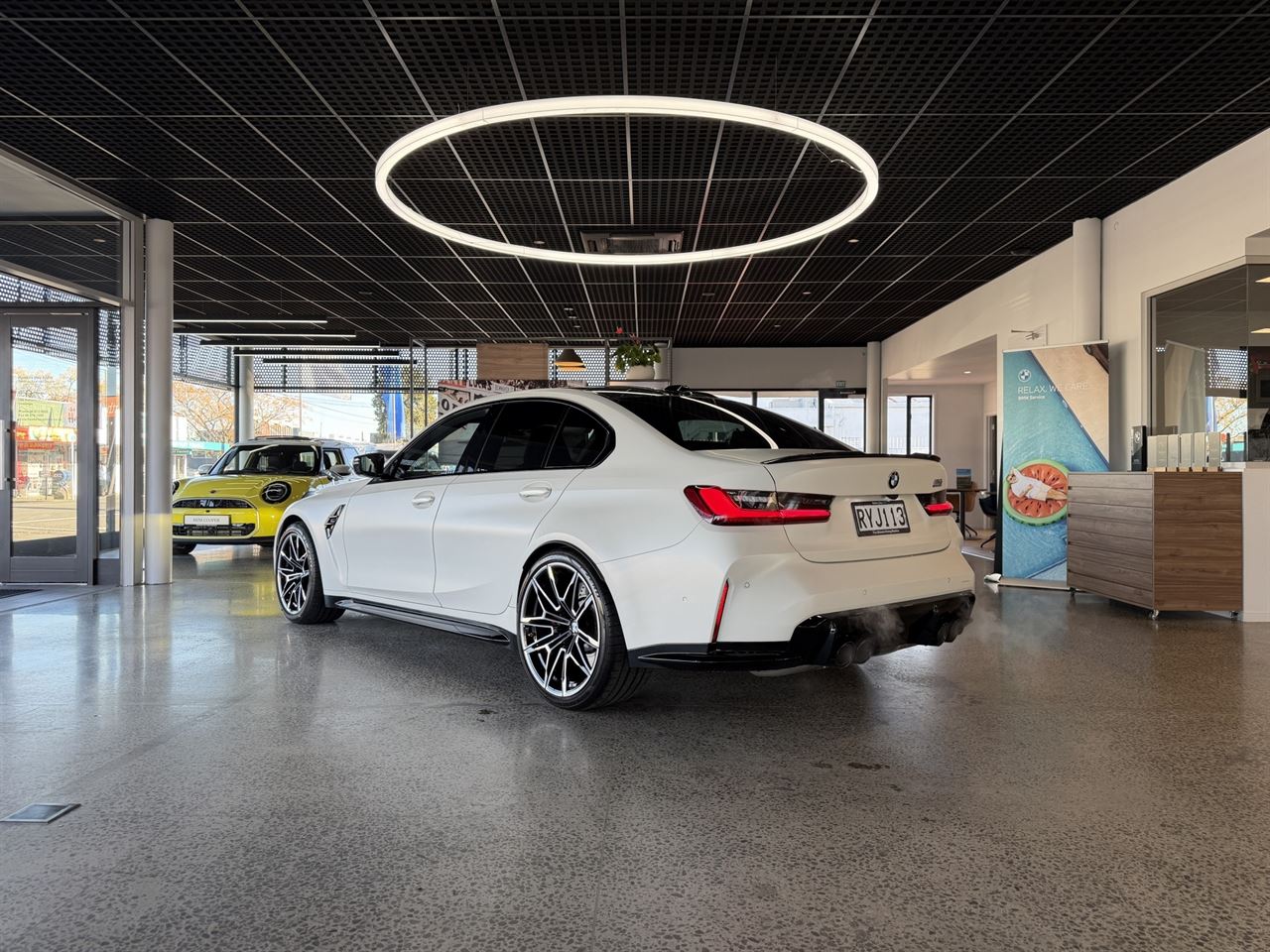 Vehicle image 4