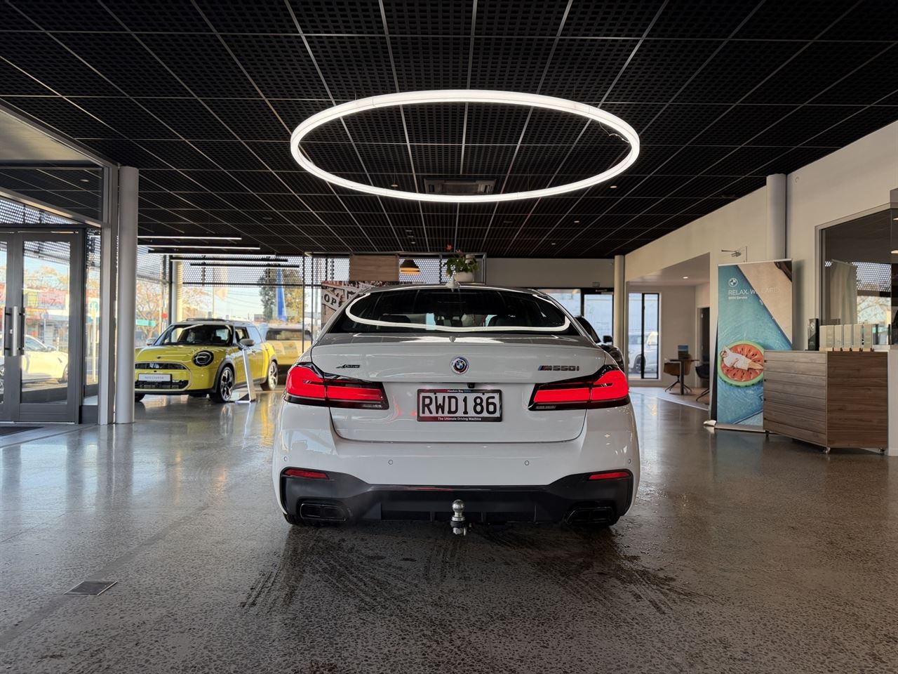 Vehicle image 5