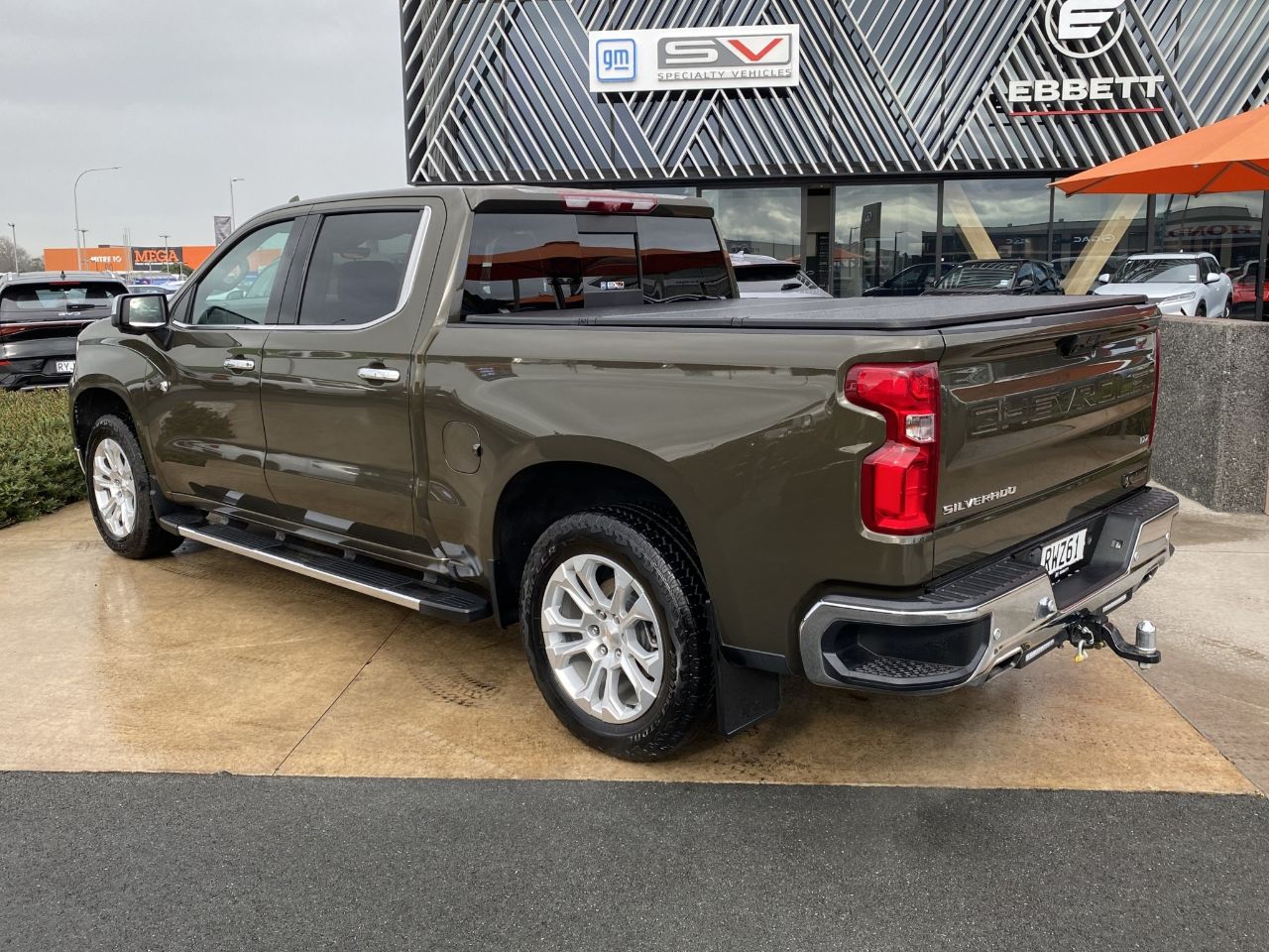 Vehicle image 2