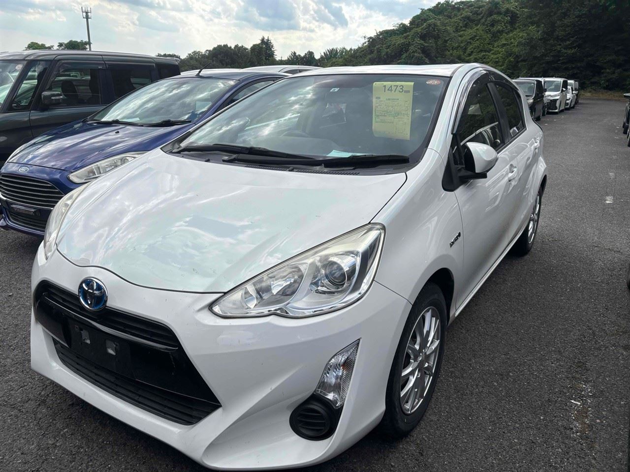 Vehicle image 4