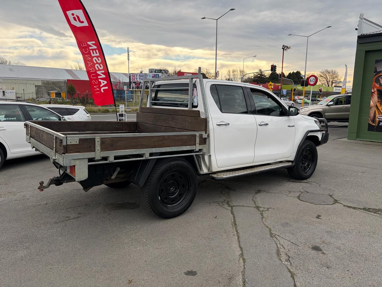 Vehicle image 4