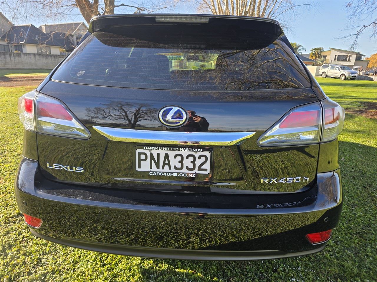 Vehicle image 5