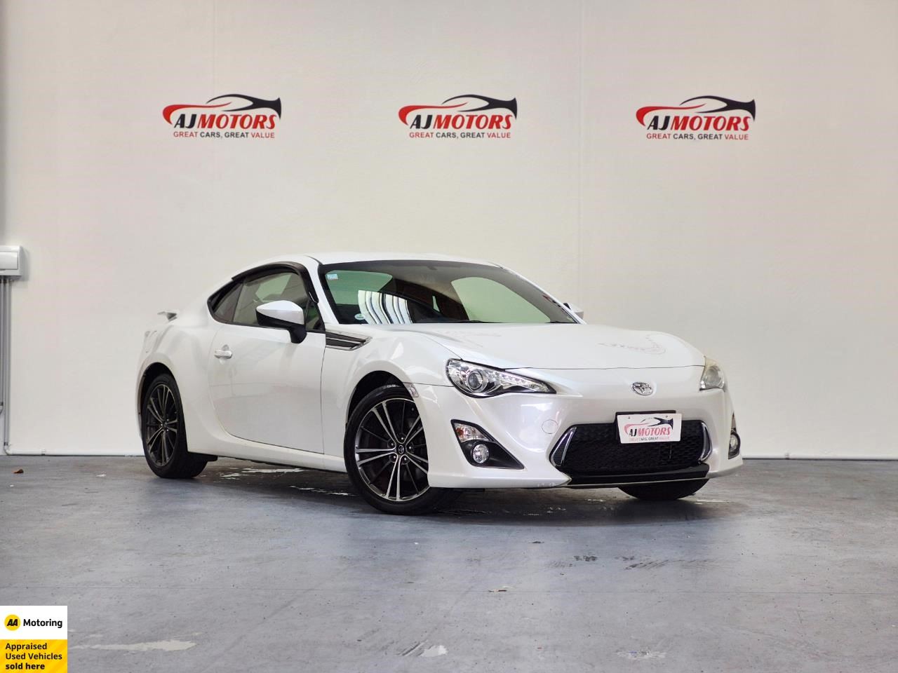 Vehicle image 1