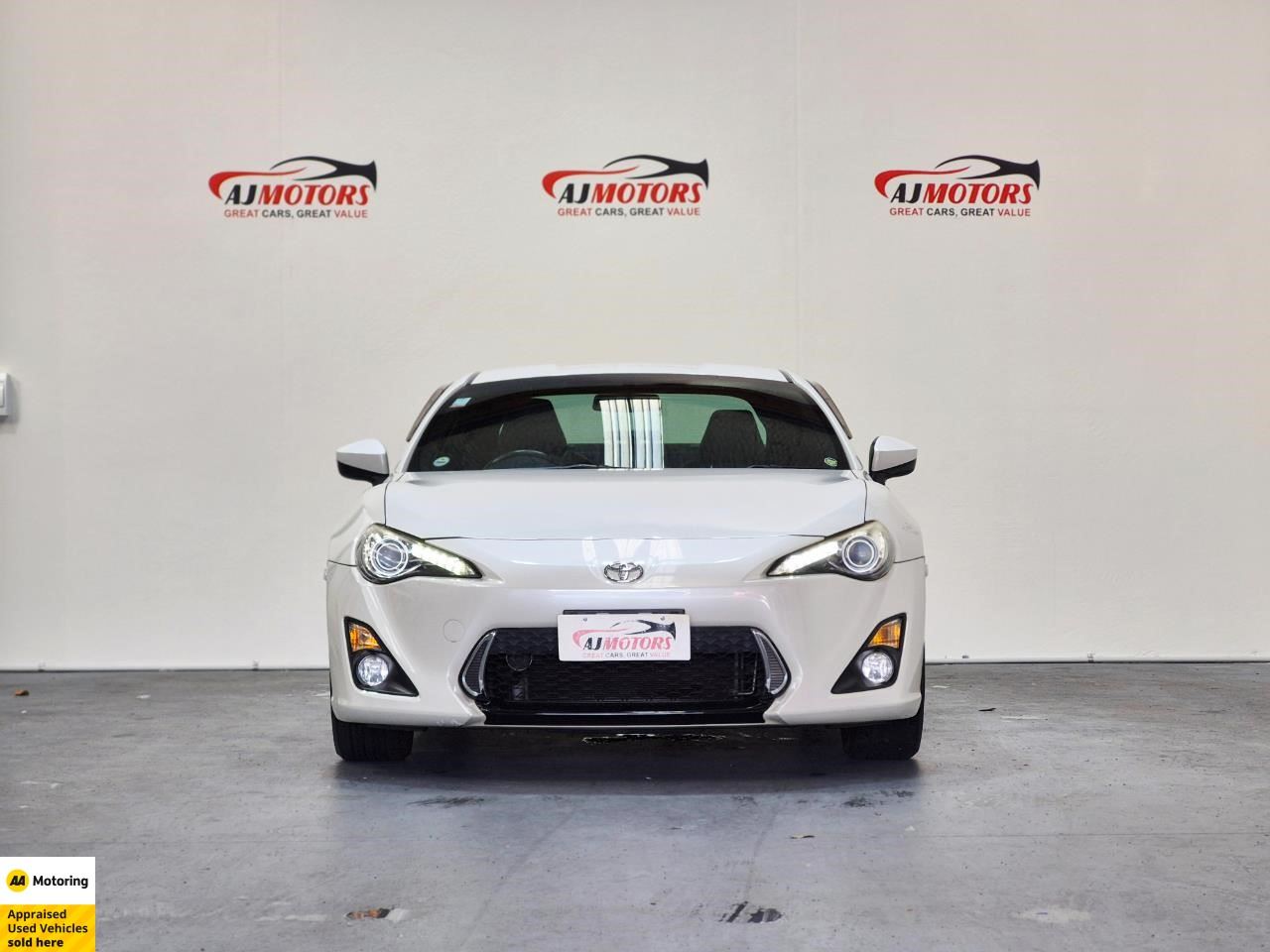 Vehicle image 2