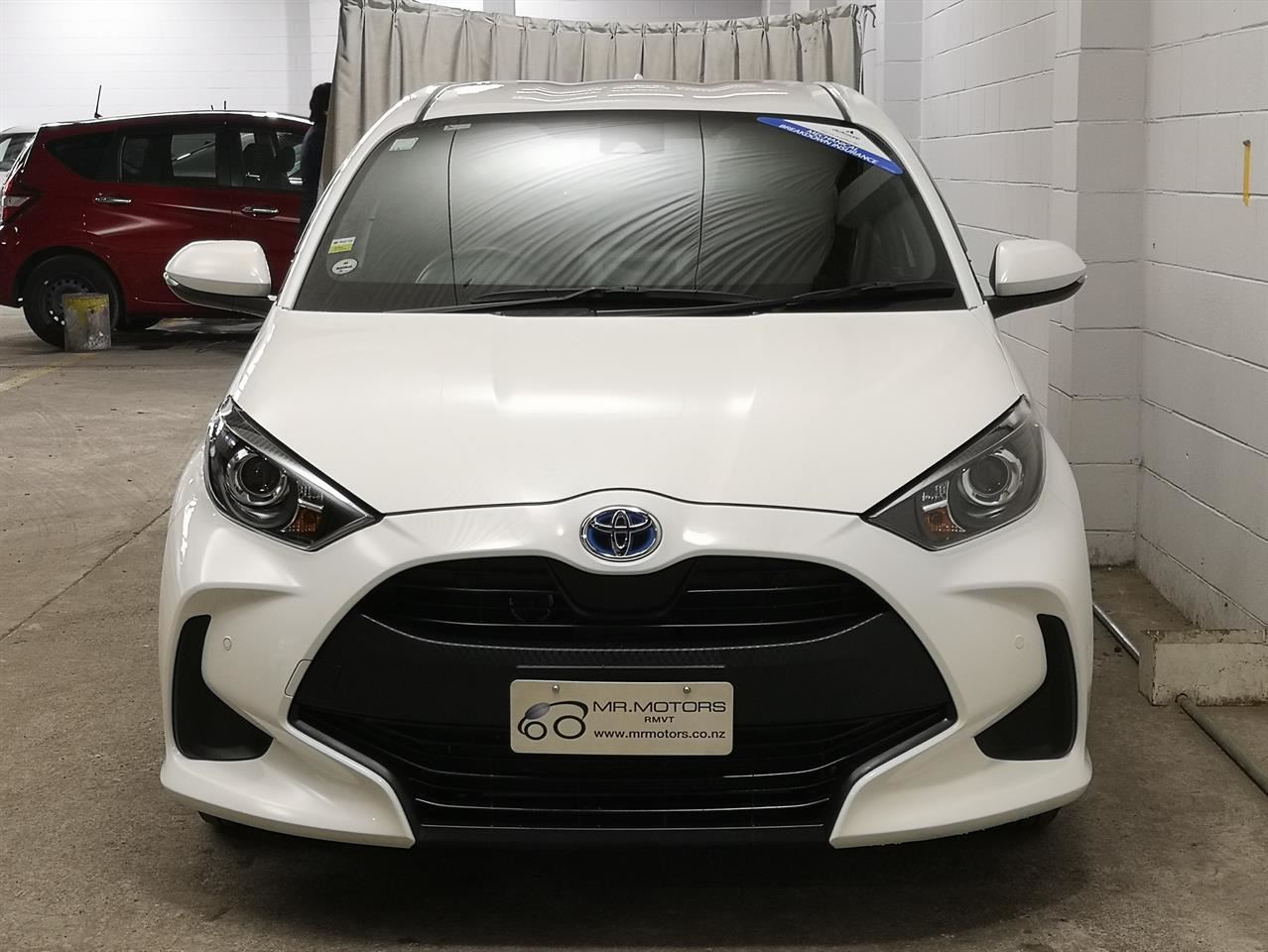 Vehicle image 4