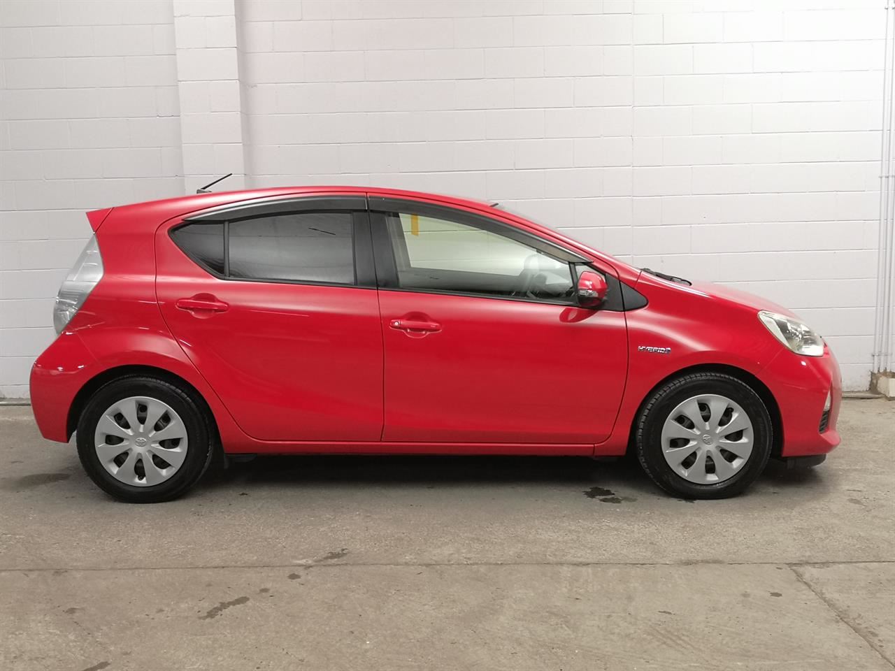 Vehicle image 3