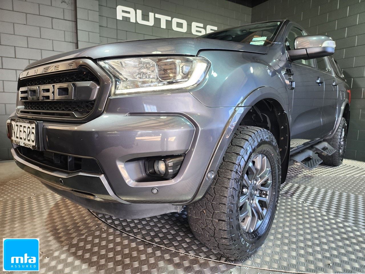 Vehicle image 3