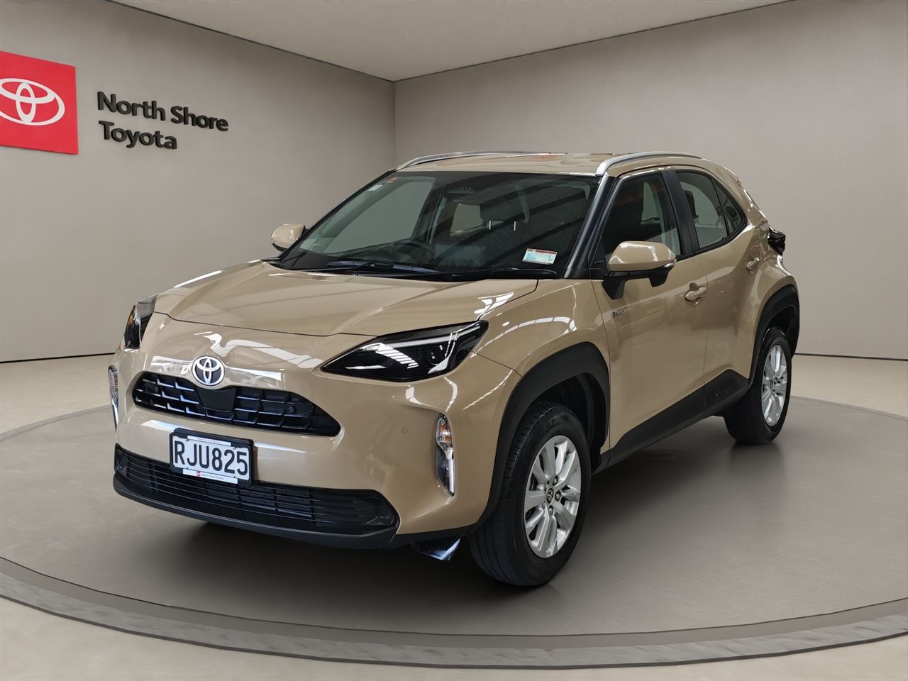 Vehicle image 3