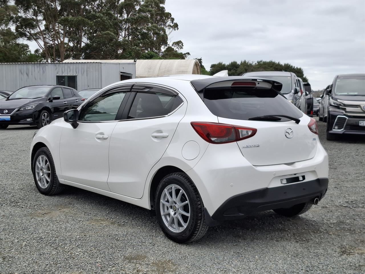 Vehicle image 5
