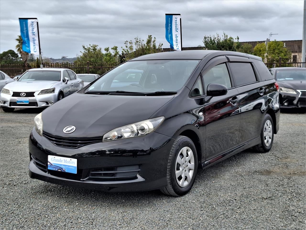 Vehicle image 3