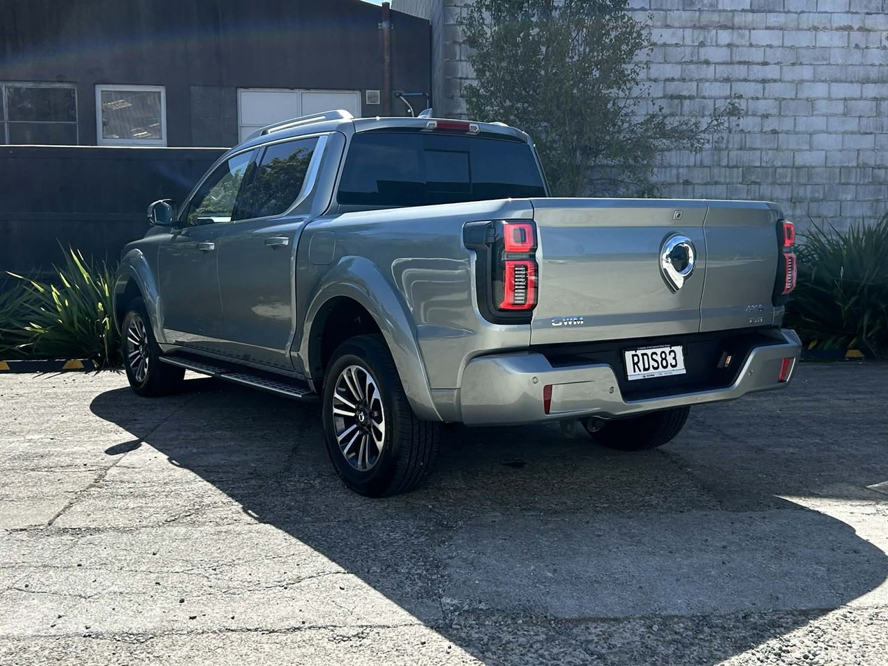 Vehicle image 3