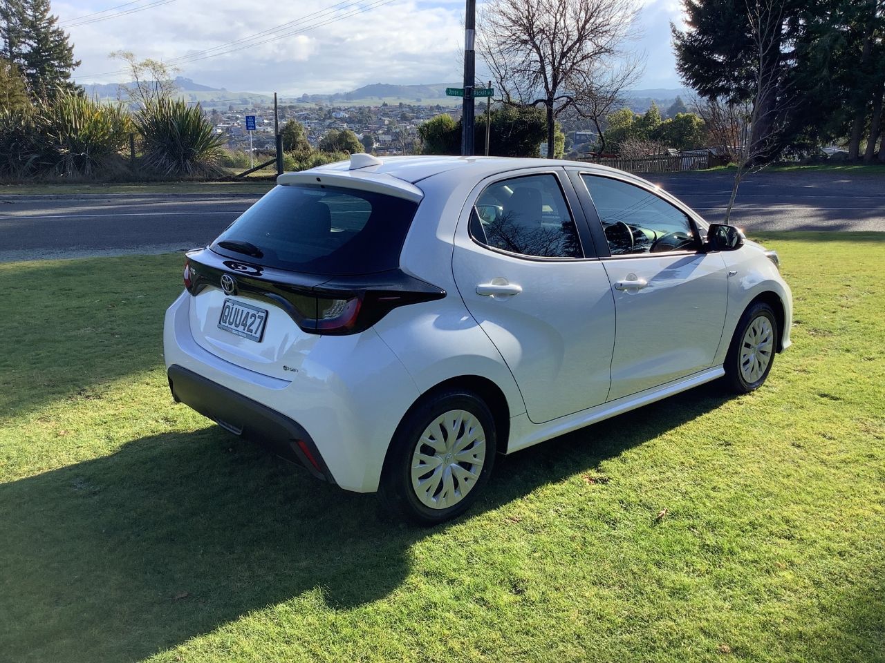 Vehicle image 5